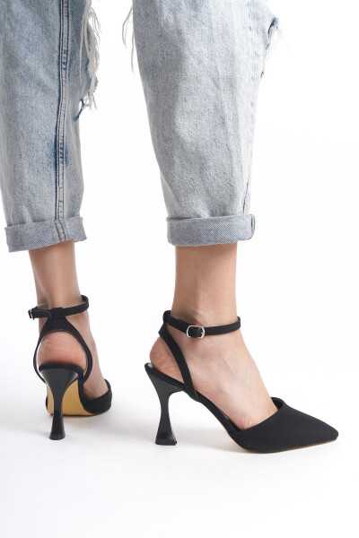 Black Matte Women's Heeled Shoes Pointed Toe Buckle - 10