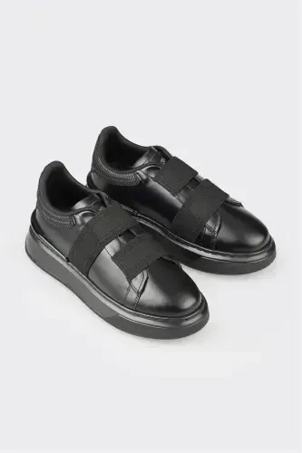 Black Men's Sneakers - Modazone (1)