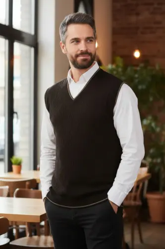 Black Men's V-Neck Knitted Anti-Pilling Sweater Regular Fit Cable Knit Pattern - Black - 1