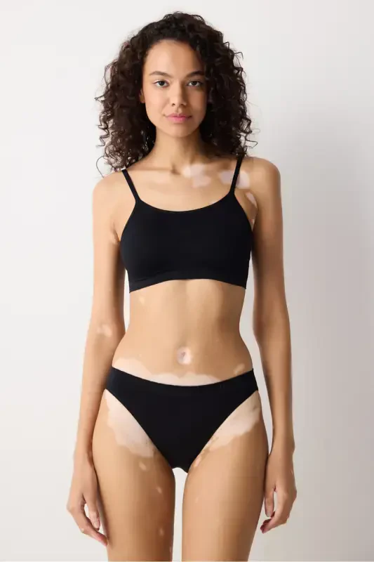 Black Nu Basic Covered Seamless Wireless Bra-Black - PENTI