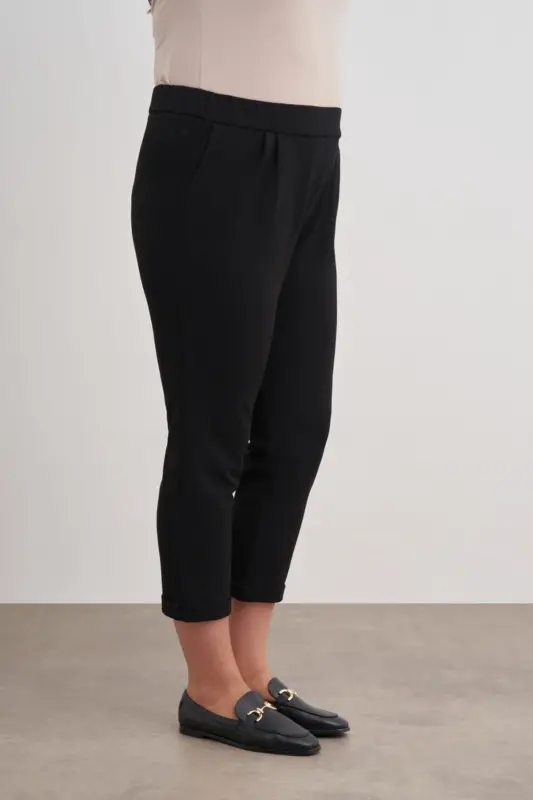 Black Pants - 4