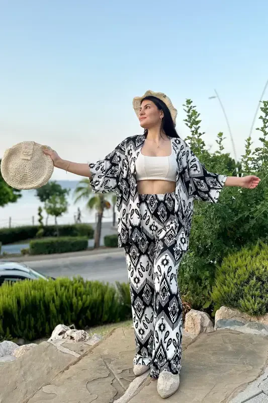 Black Patterned Two Piece Kimono Set (Comfort Fit)-Black - 1