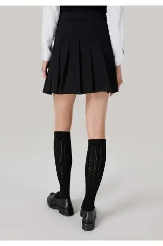 Black pleated mini skirt. - COLIN’S (1)