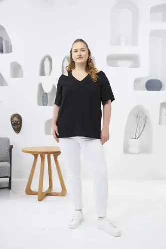 Black Plus Size Blouse with Collar Detail - 8