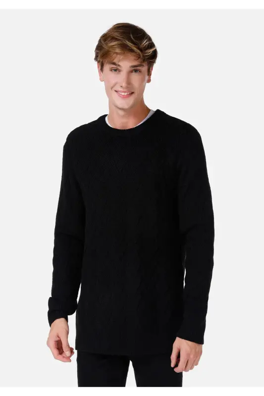 Black, regular fit knitted sweater for men. - 1