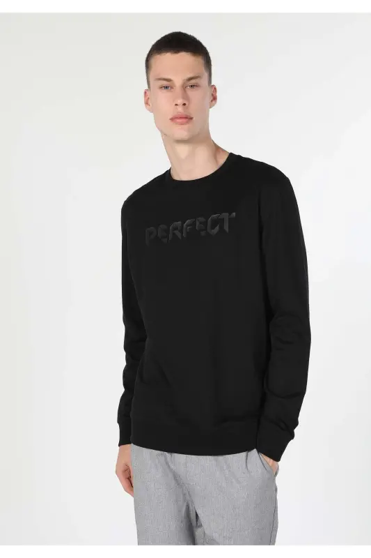 Black, regular fit printed sweatshirt for men. - 4