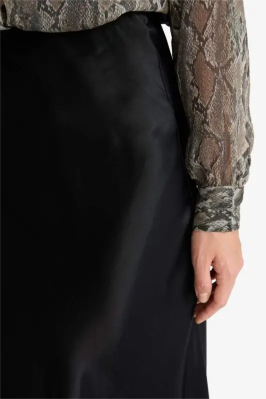 Black Satin Midi Skirt - 8