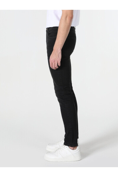 Black, skinny fit, high waisted, slim leg pants for men (Cl1062286). - 3