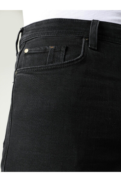 Black, skinny fit, high waisted, slim leg pants for men (Cl1062286). - 6