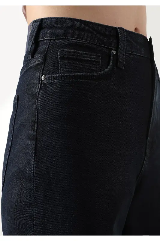 Black skinny fit women's jeans. - 7
