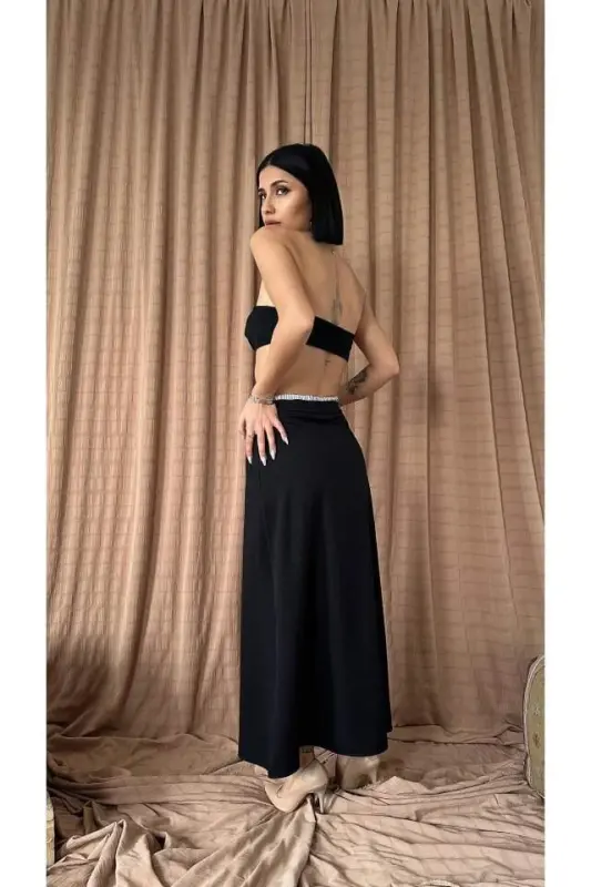 Black Skirt with Elastic Waist - 4