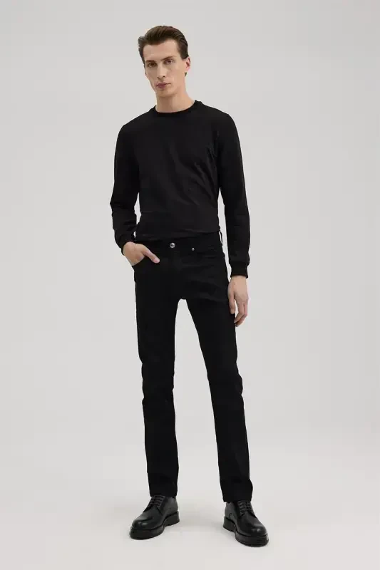 Black Slim Fit 5 Pocket Jean - JAKAMEN