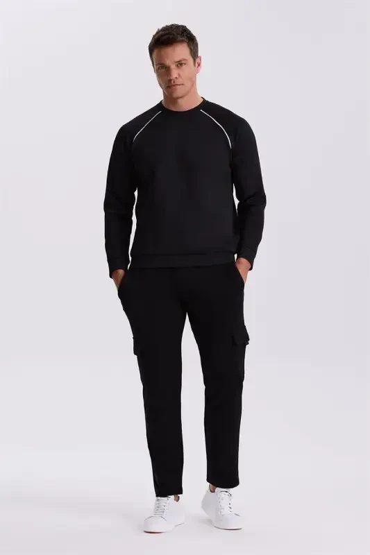 Black Slim Fit Cotton Blend Crew Neck Sweatshirt - JAKAMEN