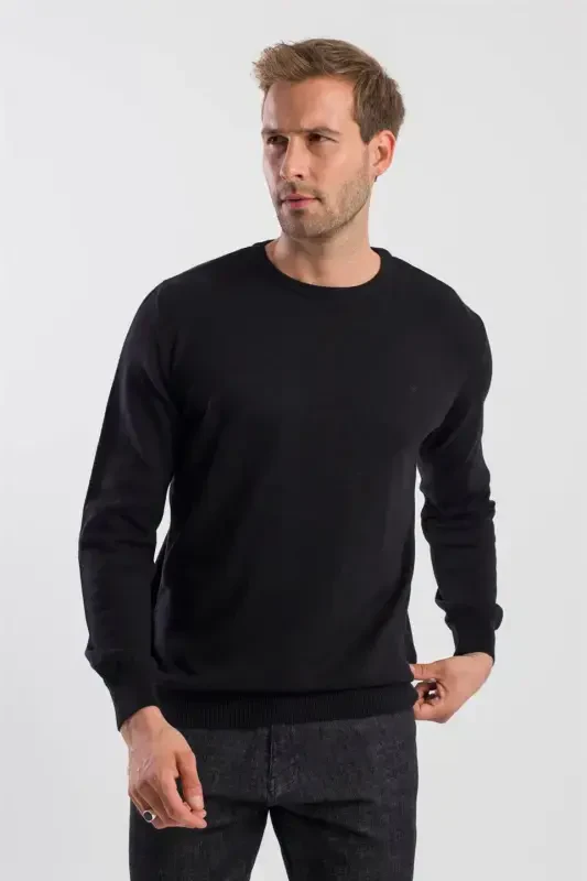 Black Slim Fit Crew Neck Knitted Pullover - 1