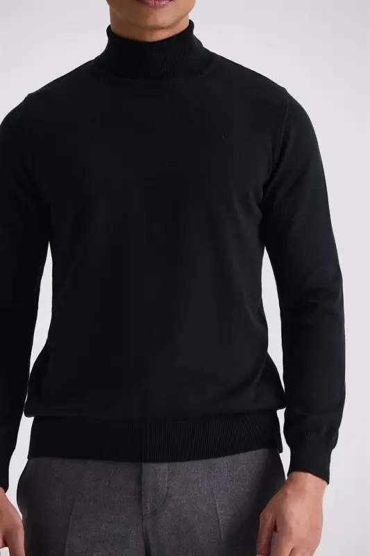 Black Slim Fit Full Turtleneck Knit Sweater - 3