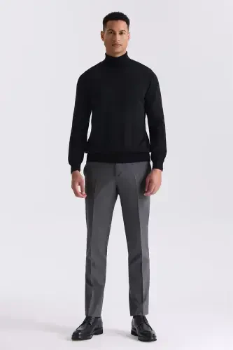 Black Slim Fit Full Turtleneck Sweater - JAKAMEN (1)