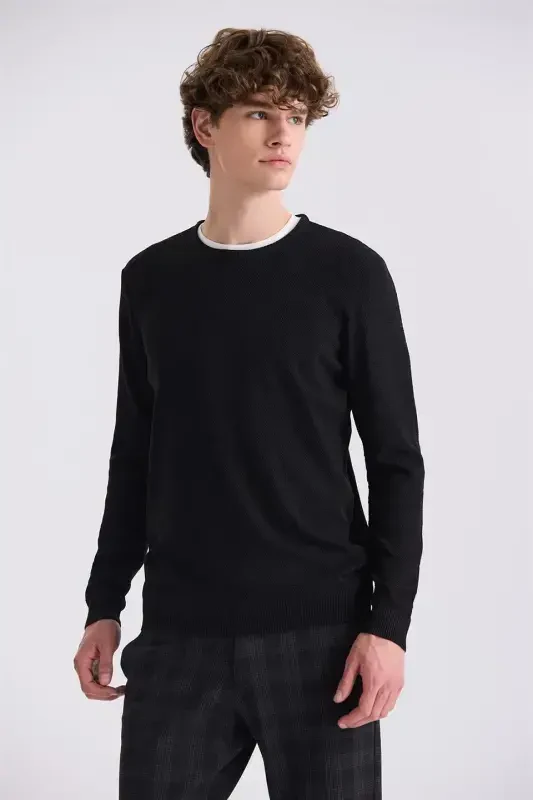 Black Slim Fit Patterned Knitted Sweater - 1