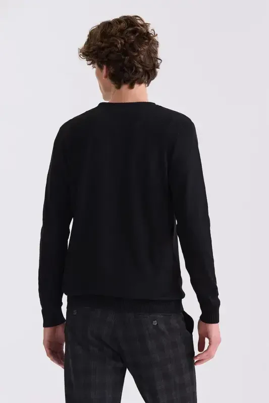 Black Slim Fit Patterned Knitted Sweater - 4
