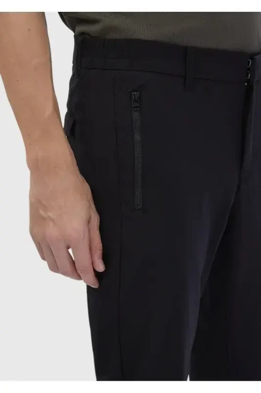 Black Straight Knit Jogger Fit Casual Pants - 5