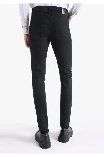 Black, straight leg, low rise, slim fit 041 Danny pants for men. - COLIN’S (1)