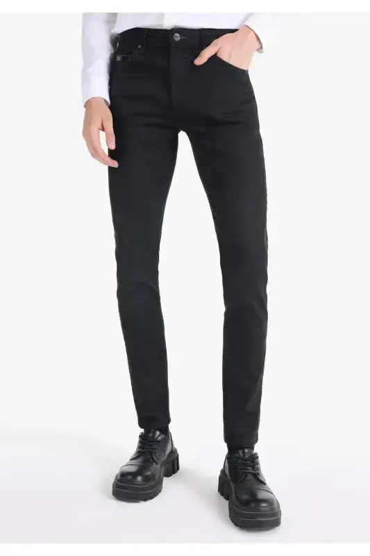 Black, straight leg, low rise, slim fit 041 Danny pants for men. - 4