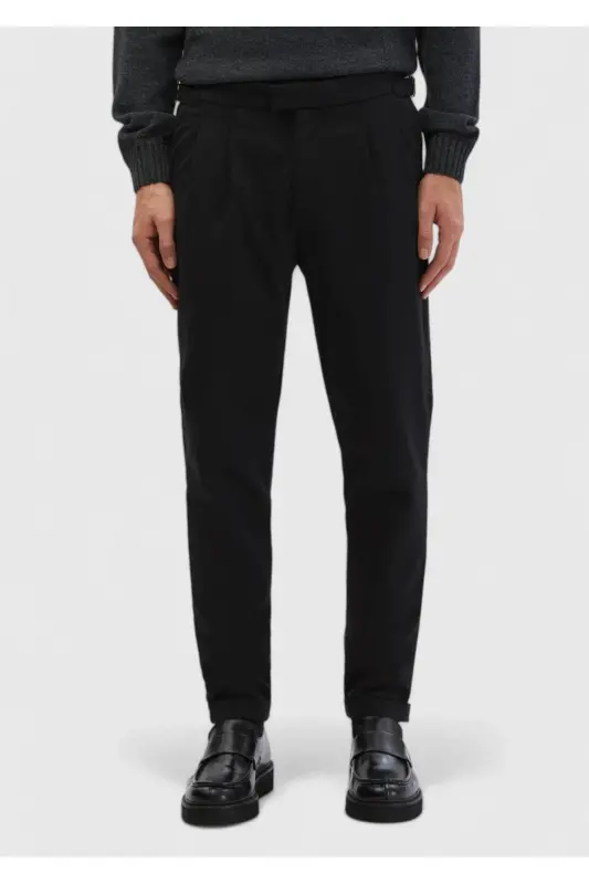 Black Straight Weave Carrot Fit Casual Cotton Blend Trousers - 2