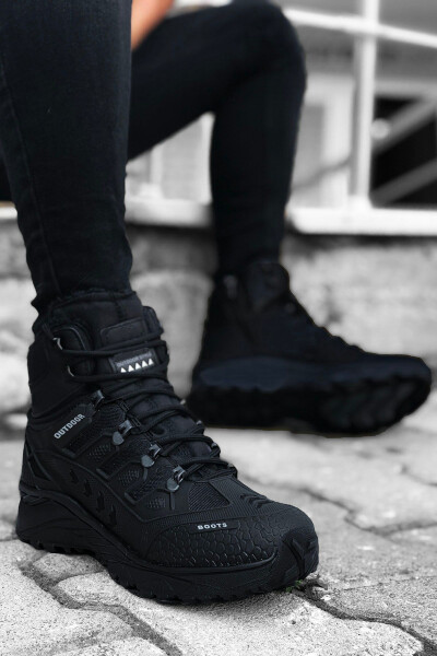 Black Striped Rubber Unisex Trekking Boots 