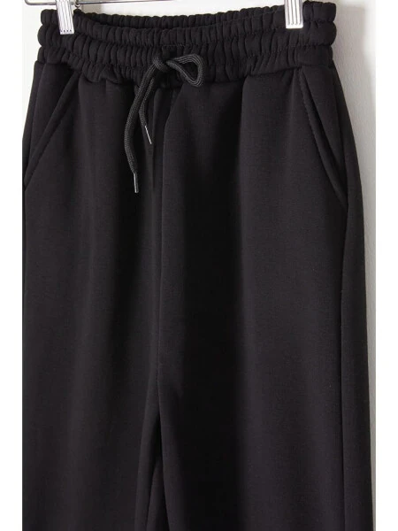 Black Three Threaded Brushed Waistbanded Children's Sweatpants 16760 - LC WAIKIKI (1)