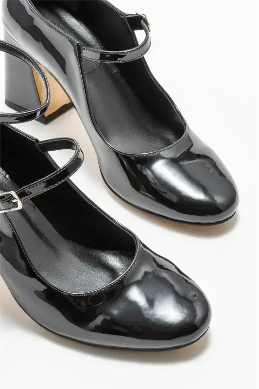 Black Woman High Heels - 3