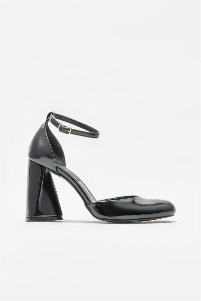 Black Woman High Heels - Modazone