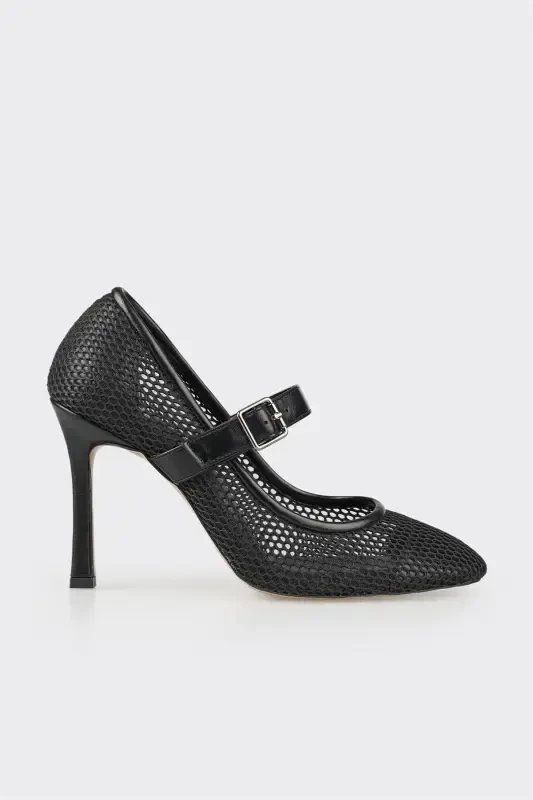 Black Woman's Heels - ELLE