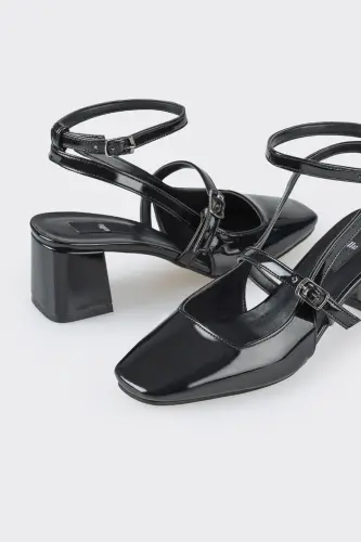 Black Woman's Heels - 4