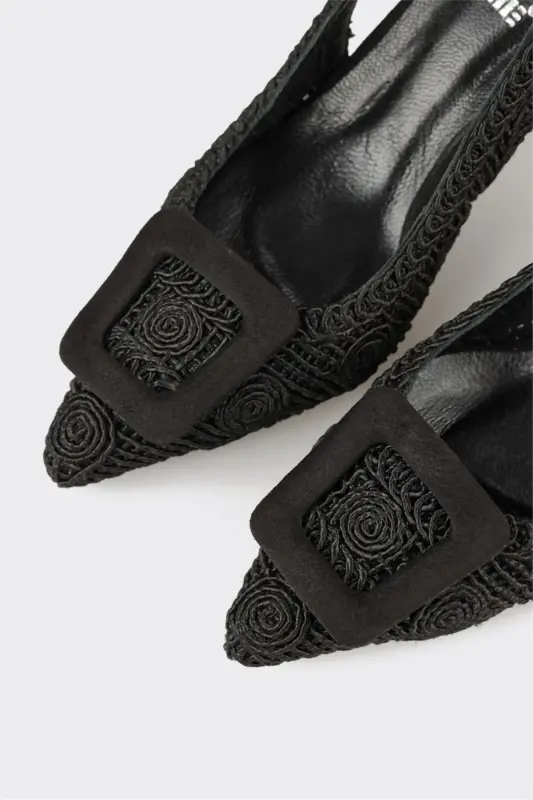 Black Woman's High Heels - 4