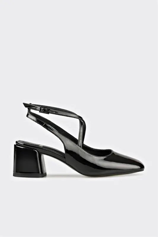 Black Woman's High Heels - 1
