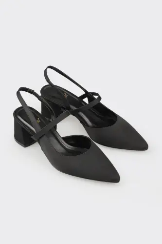 Black Woman's High Heels - 2