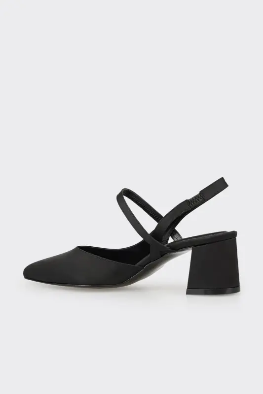 Black Woman's High Heels - 3