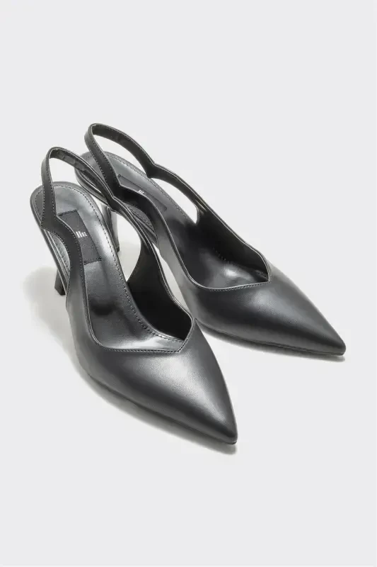 Black Woman's High Heels - 2