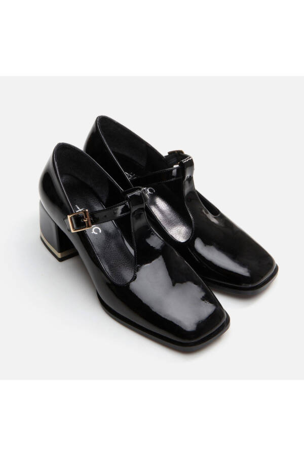 Black Women Chunky Heel - 2