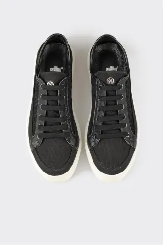 Black Women's Athletic Shoes - Black - 4