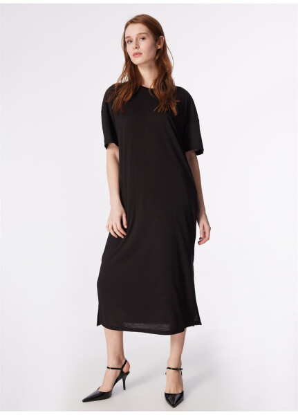 Black Women's Basic Crew Neck Dress - 10