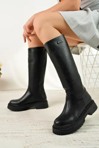 Black women's boots - 1