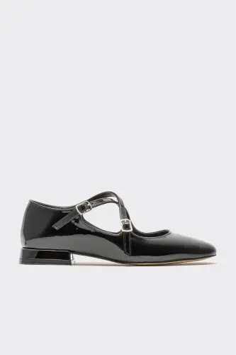 Black Women's Casual Shoes 