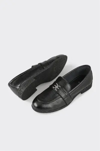 Black Women's Everyday Shoes - 3