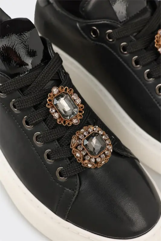 Black Women's Sports Shoe - Black - 5