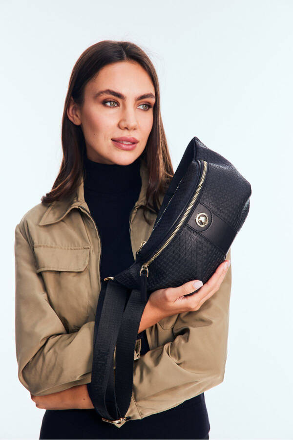 Black Women's Waist Bag Us3071 - 3