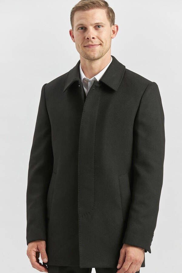 Black wool coat, baby collar, quilted lining, comfortable fit. - 1