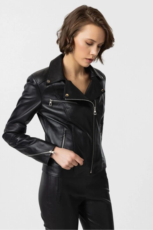 Black zippered genuine leather women's jacket - DERIDERIM