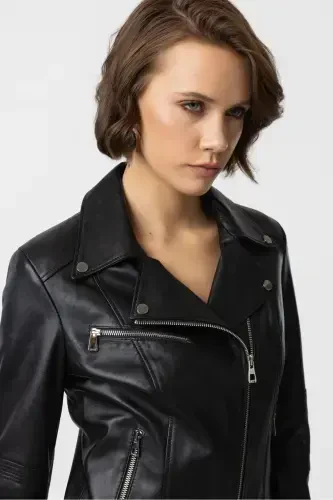 Black zippered genuine leather women's jacket - 4
