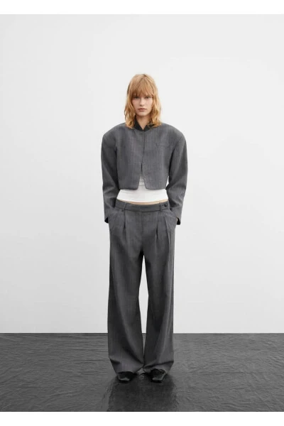 Blazer with Shoulder Pads - MANGO (1)