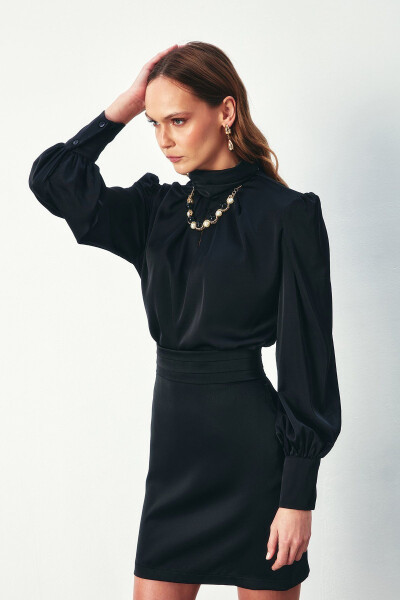 Blouse with Necklace Accessory - BLACK - 2